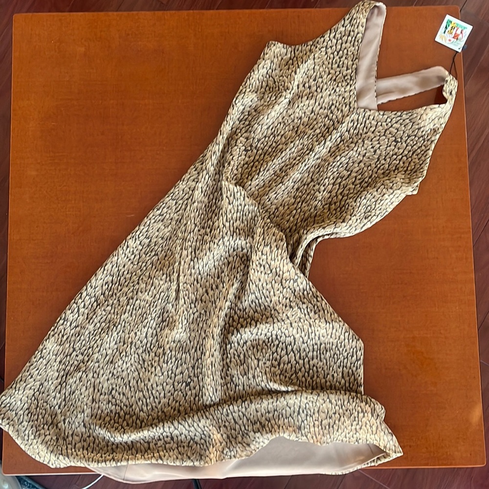 Brown pattern petite dress